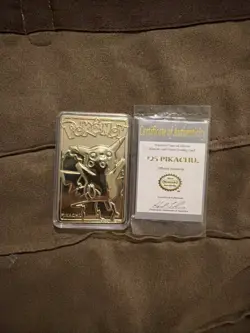 Pokemon Special Edition 23 karat Gold-Plated Trading Card #25 PIKACHU - 1999 - Image 1