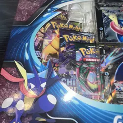 Pokemon TCG Greninja V-Union Special Collection Box - Image 4