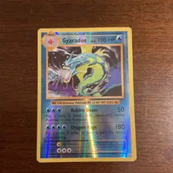 Pokemon Gyarados Holo Rare 34/108 Evolutions 130 HP Dragon Stage 1 Card - Image 1