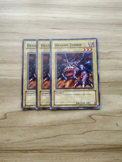 Yu-Gi-Oh! - Dragon Zombie 3X - Full Playset - Image 1