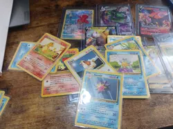 Lot Of Approx 400 VINTAGE POKEMON TRADING Cards. Tcg. Full Art. Originals.... - Image 4