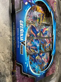 🔥2021 Pokemon TCG Greninja V-Union Special Collection Box New/Sealed!🔥 - Image 1