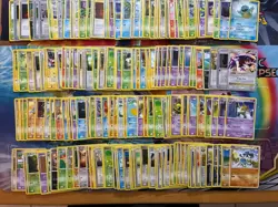 Vintage Pokemon Card Lot Fire Squirtle Garchomp Aerodactyl Togepi Hypno 285+ - Image 3