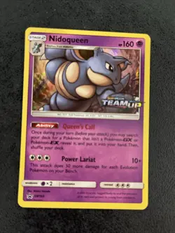 Nidoqueen - SM160 - Team Up Stamp - SM Black Star Promos - Pokemon Card - Image 1