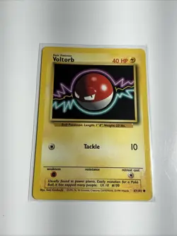 Voltorb 067/102 Base Set Regular Pokemon Card TCG - Image 1
