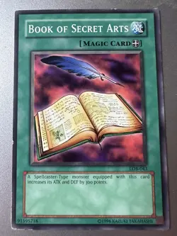 Yugioh - Book of Secret Arts LOB-043 Unlimited The Legend of Blue Eyes White LP - Image 1