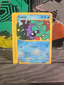 Pokemon TCG Shellder Expedition 129/165 Regular Common NM - Image 1