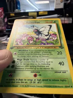 💥 Butterfree Jungle 1st Edition Pokemon 1999 Vintage Card # 33/64 - Image 2