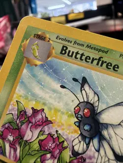 💥 Butterfree Jungle 1st Edition Pokemon 1999 Vintage Card # 33/64 - Image 4