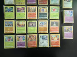 Pokemon TCG - Sword & Shield Bulk Lot #3 - 1000+ Cards including 300+ Holofoil - Image 3