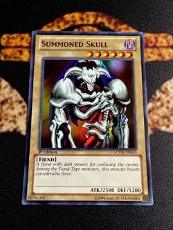 🔥YUGIOH • SUMMONED SKULL • SUPER RARE • LCYW-EN010 • 1st EDITION • NM🔥 - Image 2