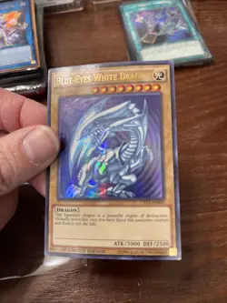 Blue-Eyes White Dragon CT13-EN008 2016 Mega-Tins Limited Edition - Image 2