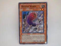 Medusa Worm | SD7-EN014 | Yu-Gi-Oh Card - Image 1