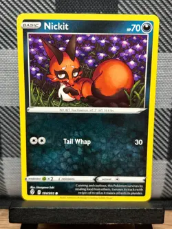 Pokemon TCG: Nickit 104/203, Evolving Skies - Image 1