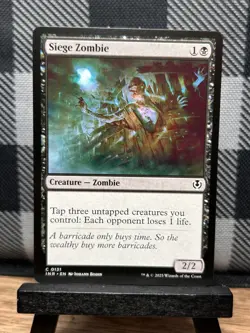MTG TCG: Siege Zombie 131, Innistrad Remastered - Image 1