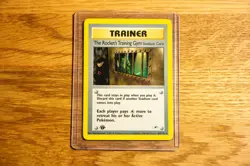 Rocket's Training Gym 104/132 Gym Heroes 1st Edition Reg. Rare - Vintage Pokemon - Image 1