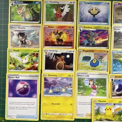 Pokemon TCG Evolving Skies 30 Card Bundle Regular Non Holo Common Uncommon NM - Image 2