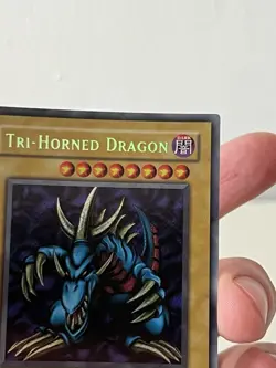 Tri-Horned Dragon LOB-E000 Secret Rare 1st Edition Yu-Gi-Oh Mint+ - Image 4