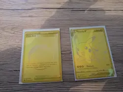 Carte Pokemon Pikachu V GOLD SWSH145 + Poke ball SWSH146 Promo NM FR - Image 1