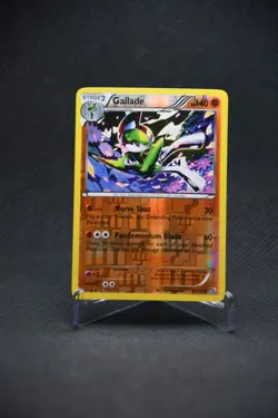 Gallade 81/113 - Legendary Treasures - Rare Reverse Holo Pokemon TCG LP - Image 1