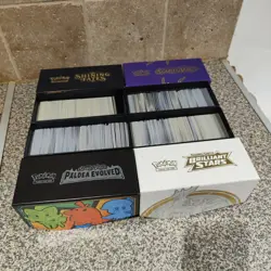 2000 Pokemon card job lot bulk collection includes Holo/Rev Holo and box - Image 2