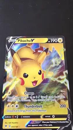 Pikachu V 043/185 Vivid Voltage Englisch Farbenschock Pokemon Karte - Image 3