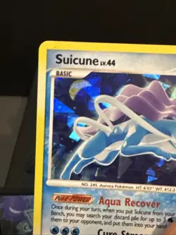 Pokemon Card Suicune 19/132 Secret Wonders Cracked Ice Holo Light Play - Image 3