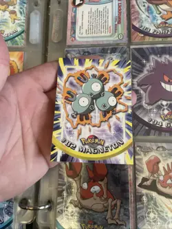 Pokemon TCG Magneton #82 Non Holo Topps Blue Logo 1st Ed Vintage 1999 Nm Rare - Image 1