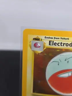 Pokemon TCG Electrode Jungle 2/64 Holo Unlimited Holo Rare Pokemon Card - Image 2