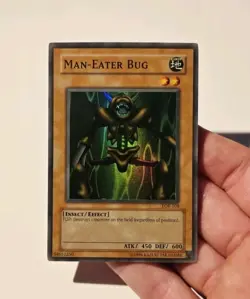 Yugioh Man Eater Bug LOB-108 Super Rare LP - Image 3