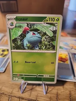 Pokemon - Ivysaur 002/132 - Reverse Holo - Mega Evolution - NM - Image 1