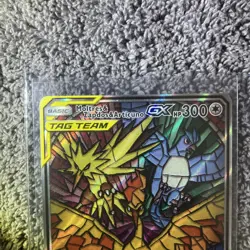 2019 Pokemon Black Star Promo Moltres & Zapdos & Articuno GX #SM210 - Image 3