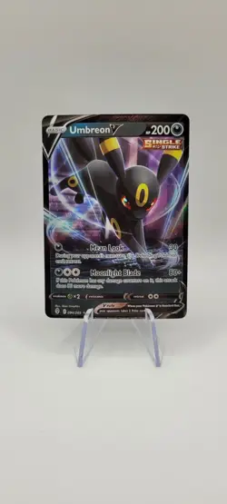 Pokemon TCG: Umbreon V 094/203 Evolving Skies Holo Ultra Rare Card NM - Image 1