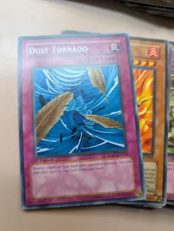 Yugioh cards mix lot bundle 200 Cards 78 1st edition English 1996 Holo yu-gi-oh - Image 2