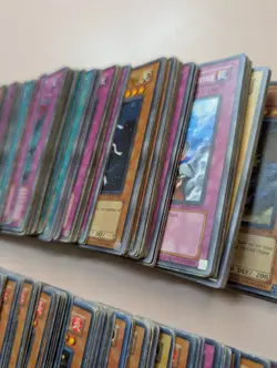 Yugioh cards mix lot bundle 200 Cards 78 1st edition English 1996 Holo yu-gi-oh - Image 5