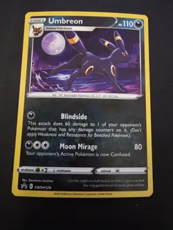 2021 POKEMON UMBREON SWSH129 SWORD & SHIELD PROMO HOLO LP - Image 1