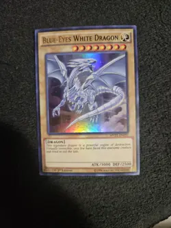 ( BLUE-EYES WHITE DRAGON ) - Ultra Rare - MVP1-EN055 - 1st - NM - Yu-Gi-Oh - Image 1