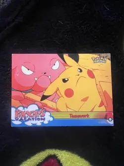 Pokemon Topps Pikachu’s Vacation Teamwork - Image 1