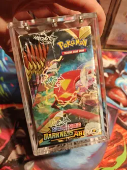Pokemon Sword & Shield Darkness Ablaze Booster Box - Image 3