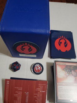 MTG ULTRA PRO GUILDS OF RAVNICA ALCOVE BOX, SLEEVES AND CARDS FREE SHIPPING - Image 1