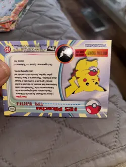 Topps Pokemon Pikachu Card #25 1st Series Blue Label 1999 Non Holo NM-MN - Image 4