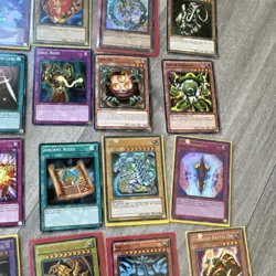 Yu-Gi-Oh! 25 Card Lot Blue-Eyes White Dragon, 1st edition Cards! - Image 4