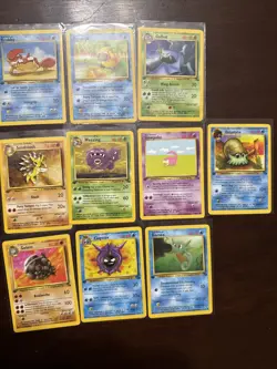 Lot of 10 First Edition Fossil Non-Holo Common Pokemon Cards MIXED CONDITION - Image 1