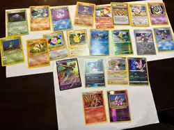 Lot of Pokemon cards with some vintage. .. Rares Holo. 1st edition stamp - Image 1