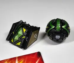 Bakugan Gundalian Invaders Darkus Dharak 600G & Gold Airkor 50G w/ Card - Image 5