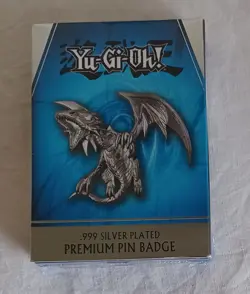 Yu-Gi-Oh! Blue Eyes White Dragon Limited Edition .999 Silver Plated XL Pin Badge - Image 1