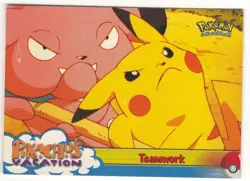 1998 TOPPS POKEMON # 54 PIKACHU VACATION MOVIE ANIMATION " TEAMWORK " BLUE LOGO - Image 1