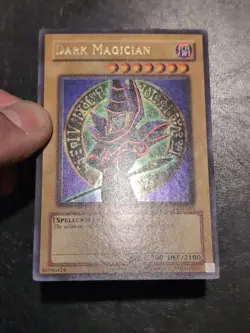 Yu-Gi-Oh! ULTRA RARE CARD DARK MAGICIAN LOB-005 1996 VINTAGE PRINT NM/VLP - Image 3