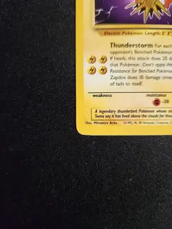 Zapdos 30/62 Unlimited non-holo Fossil Pokemon Card - Image 5
