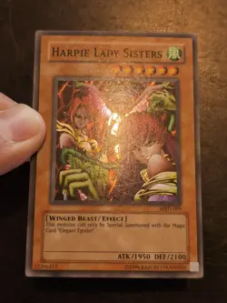 Yu-Gi-Oh! SUPER RARE CARD HARPIE LADY SISTERS MRD-009 1996 VINTAGE PRINT NM/VLP - Image 2